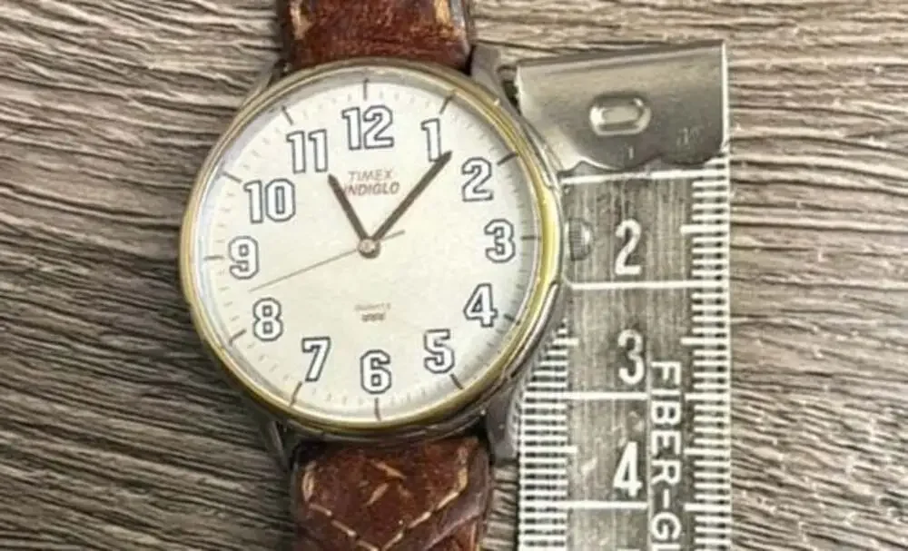 Vintage 90s Timex Indiglo Men’s Watch Large Outlined Numerals Leather Working
